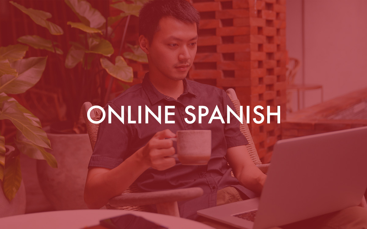 Student joining a guided online Spanish class